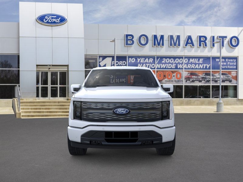 Ford F-150 Lightning Vehicle Full-screen Gallery Image 6