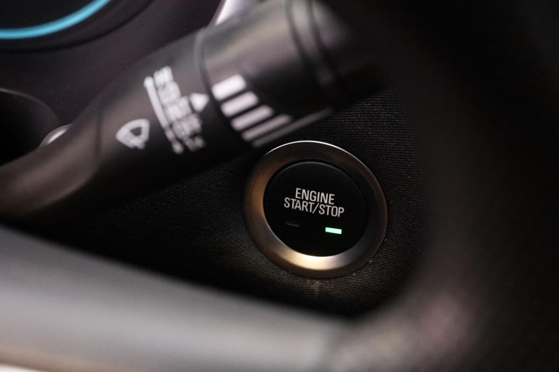 Chevrolet Malibu Vehicle Image 15