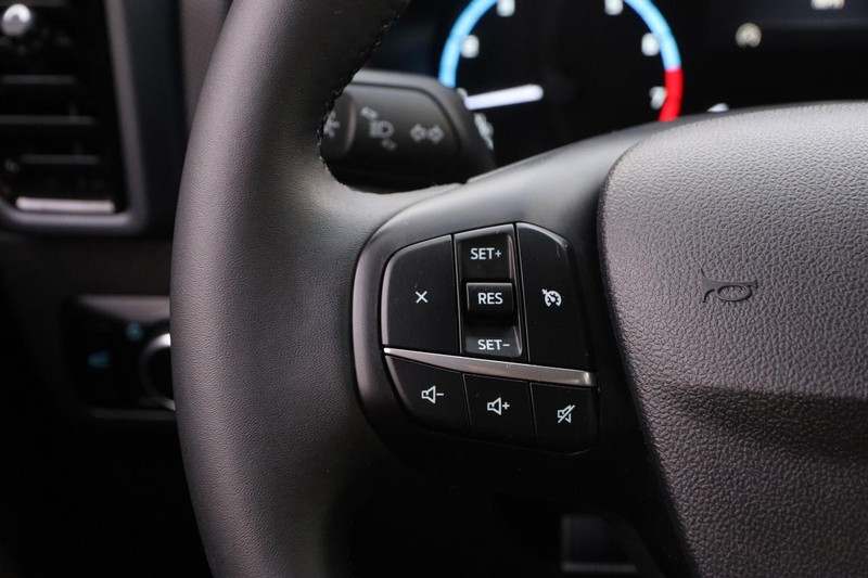 Ford Bronco Sport Vehicle Full-screen Gallery Image 11