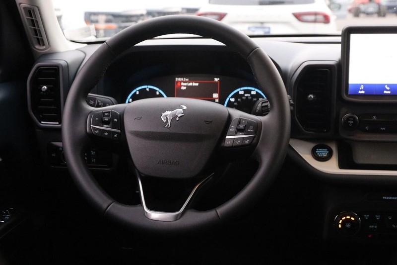 Ford Bronco Sport Vehicle Full-screen Gallery Image 22