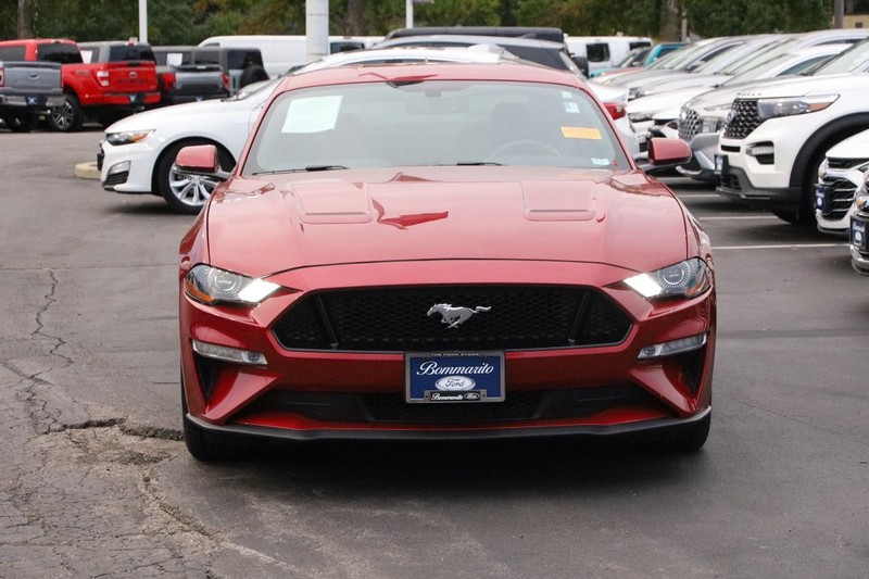 Ford Mustang Vehicle Image 04