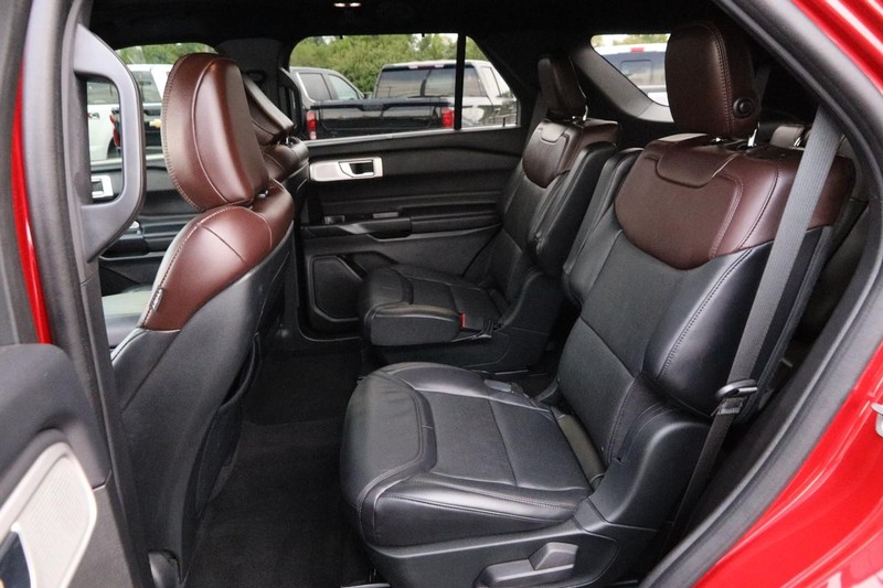 Ford Mustang Vehicle Image 20