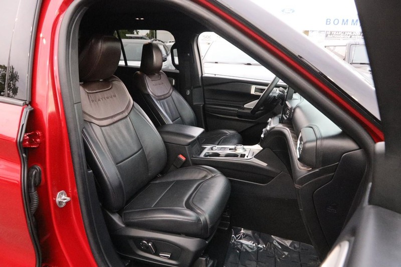 Ford Mustang Vehicle Image 37