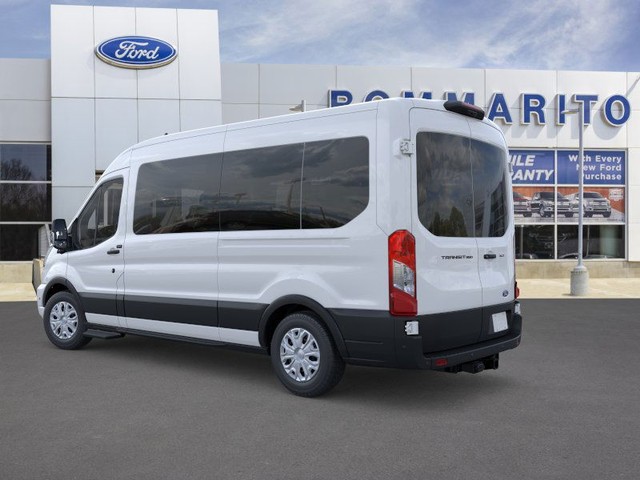 Ford Transit Passenger Wagon Vehicle Image 04