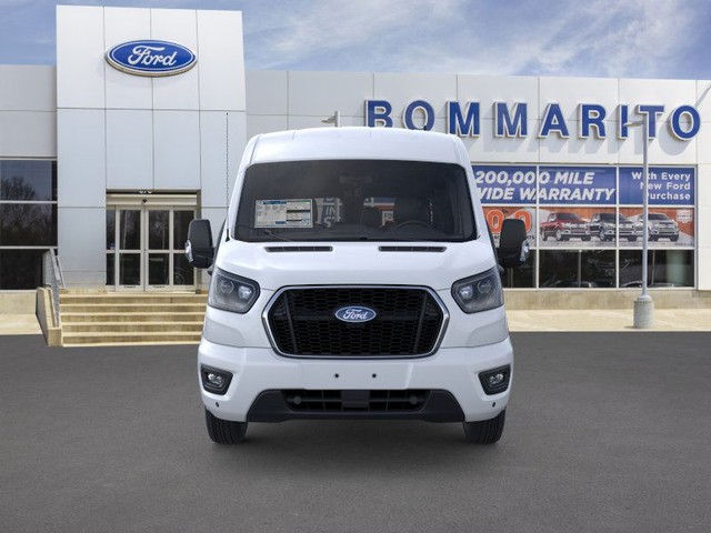 Ford Transit Passenger Wagon Vehicle Image 06