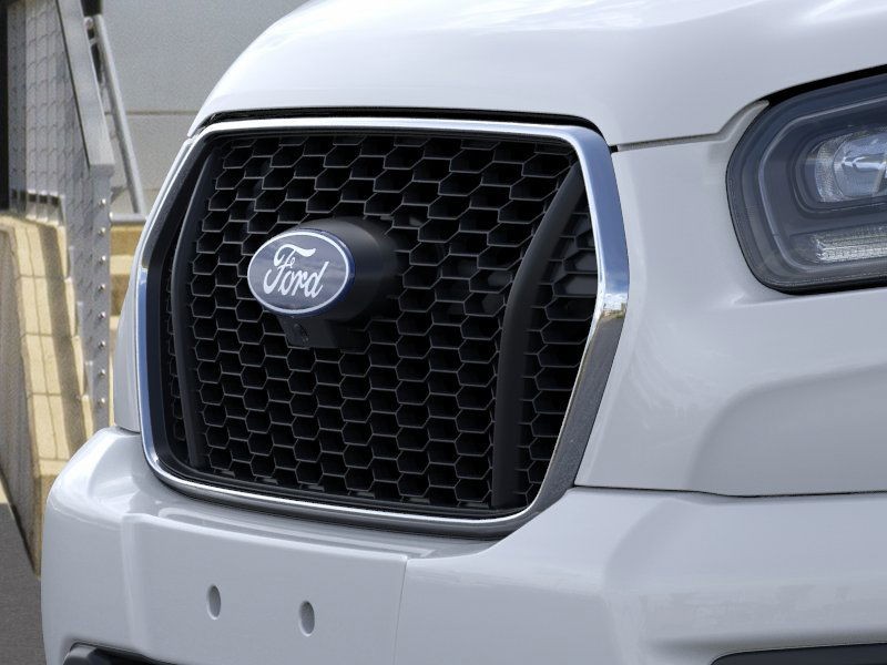 Ford Transit Passenger Wagon Vehicle Image 17