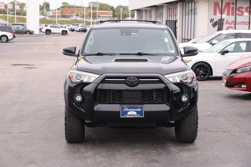 Toyota 4Runner Vehicle Image 04