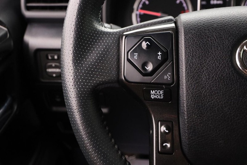 Toyota 4Runner Vehicle Image 12