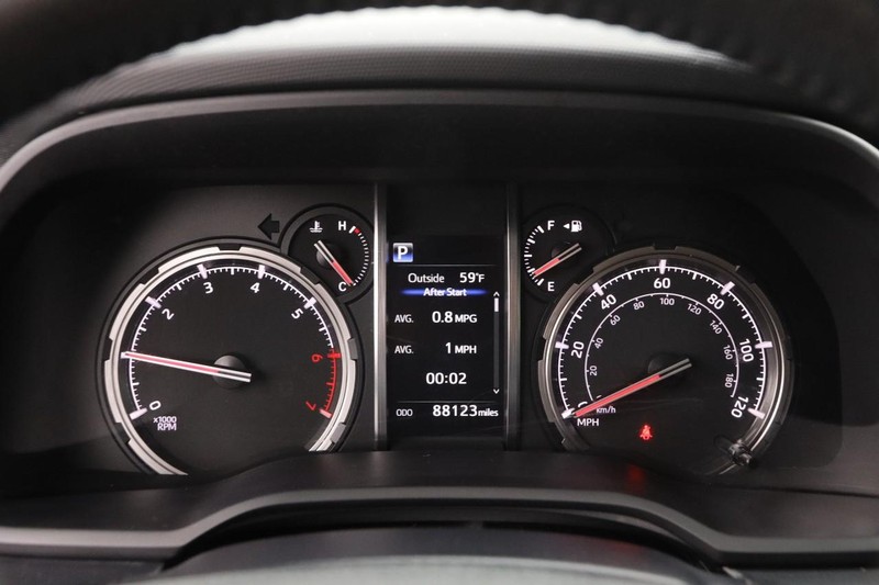 Toyota 4Runner Vehicle Image 14