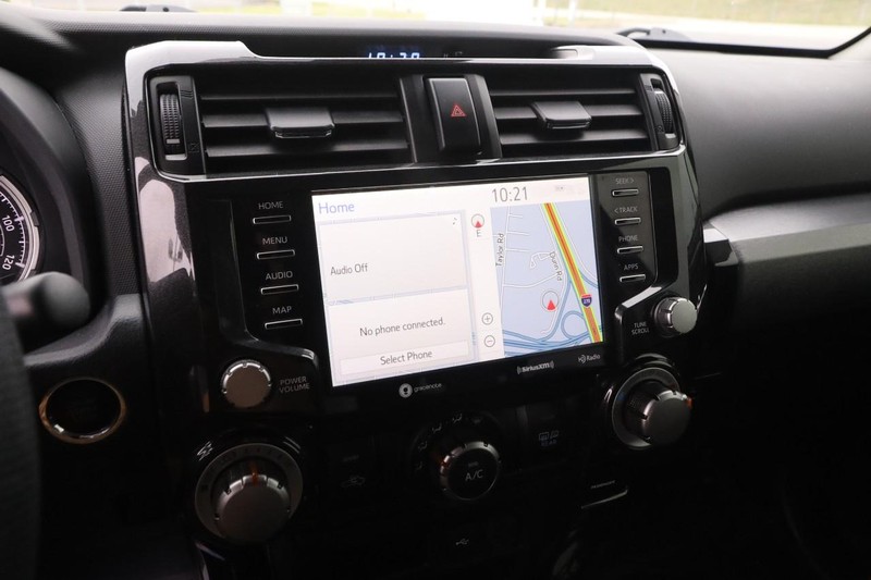 Toyota 4Runner Vehicle Image 16