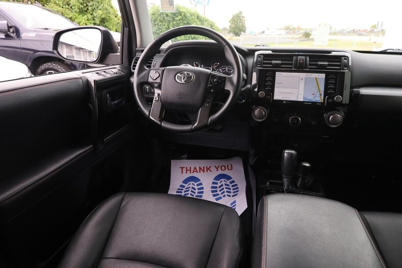 Toyota 4Runner Vehicle Image 23