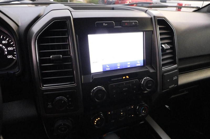 Ford F-150 Vehicle Image 14