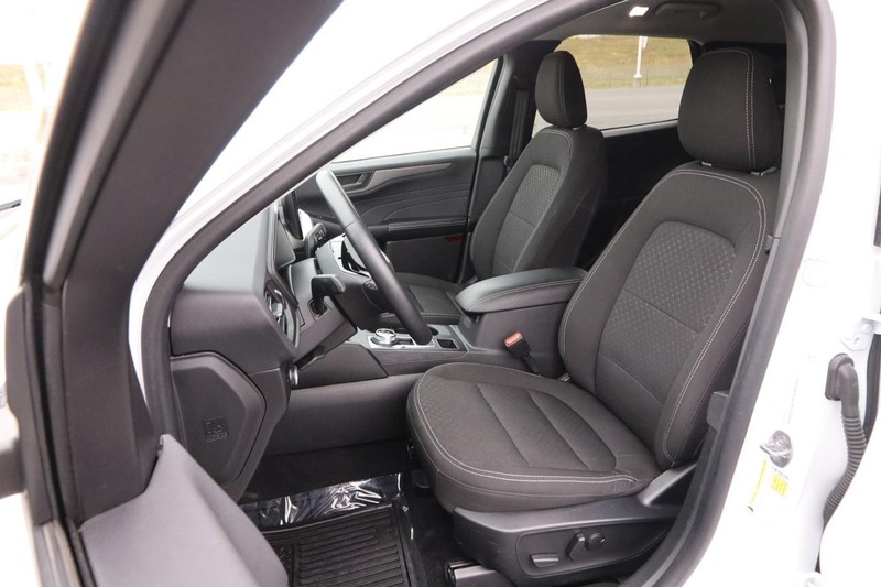Ford Escape Vehicle Image 09