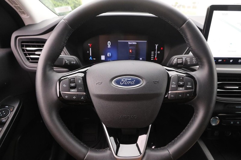 Ford Escape Vehicle Image 11