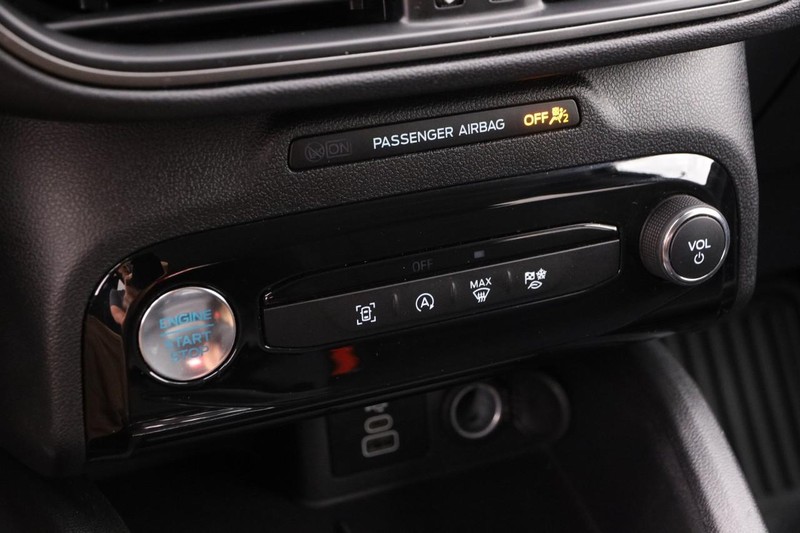 Ford Escape Vehicle Image 17
