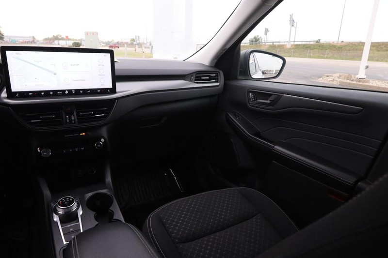 Ford Escape Vehicle Image 24