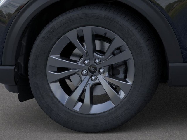 Ford Explorer Vehicle Image 19