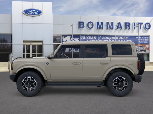 Ford Bronco Vehicle Image 03