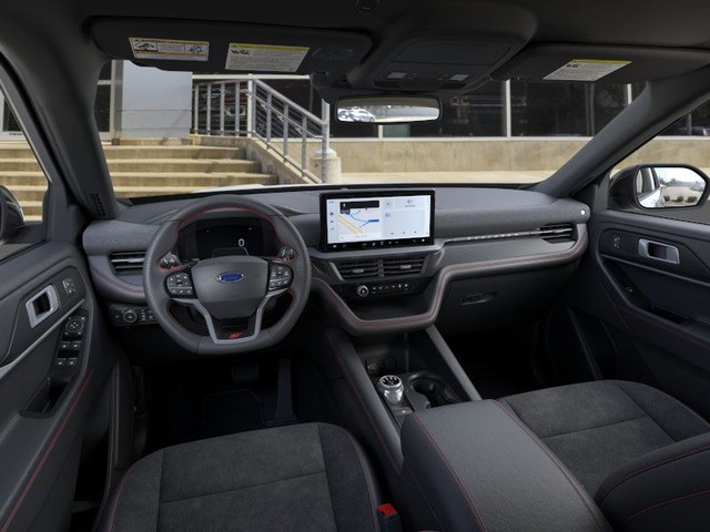 Ford Explorer Vehicle Image 09