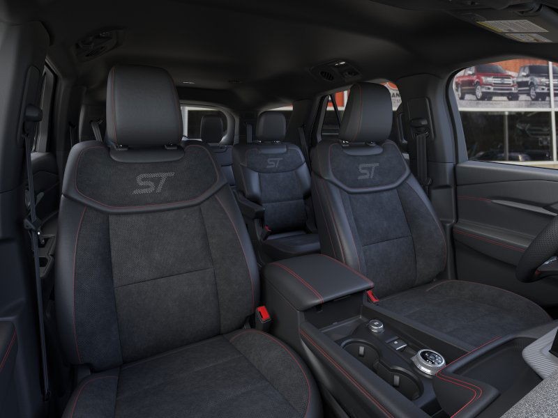 Ford Explorer Vehicle Image 10