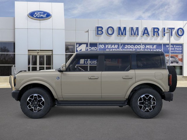 Ford Bronco Vehicle Image 03