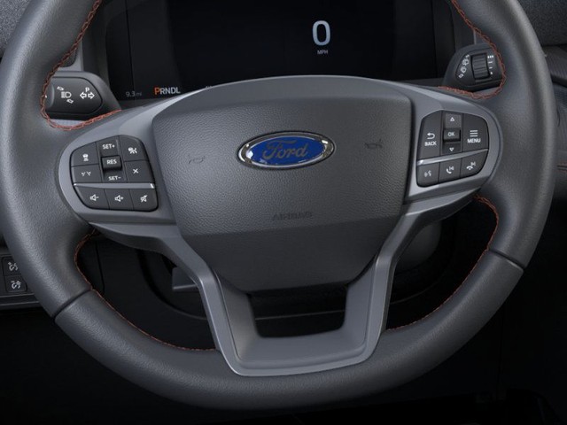Ford Explorer Vehicle Image 12