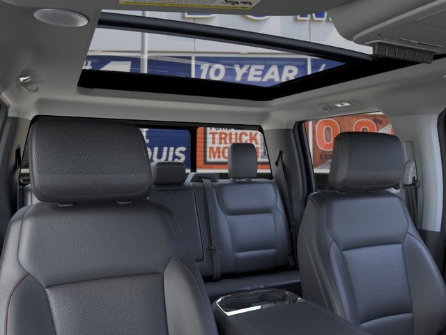 Ford Super Duty F-250 SRW Vehicle Image 22