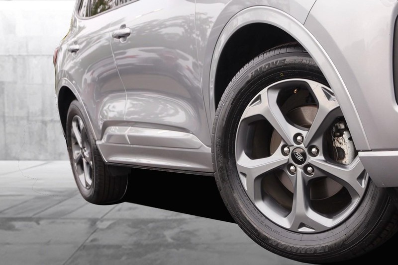 Ford Escape Vehicle Image 03