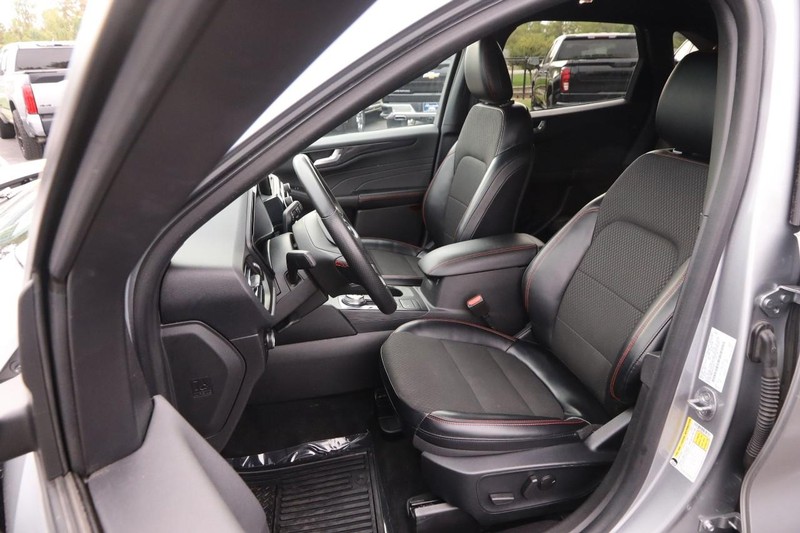 Ford Escape Vehicle Image 09