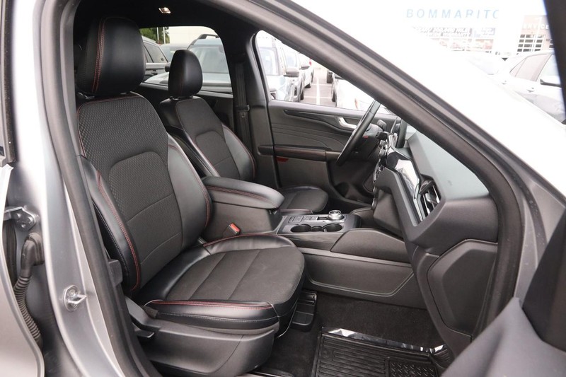 Ford Escape Vehicle Image 26