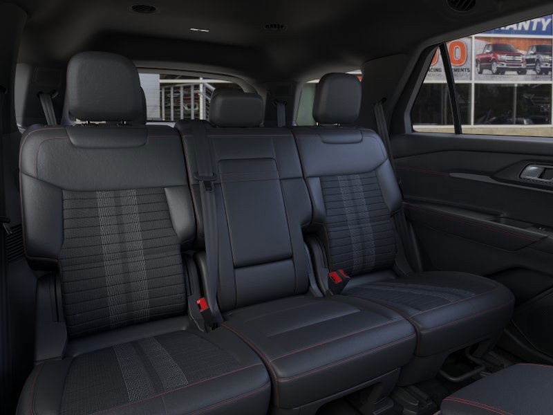 Ford Explorer Vehicle Image 11