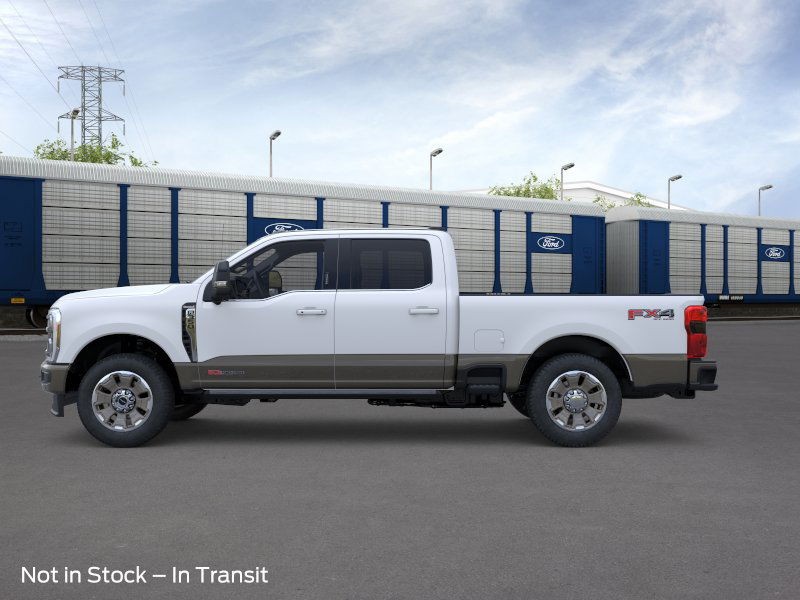 Ford Super Duty F-350 SRW Vehicle Image 03
