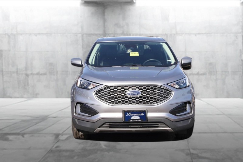 Ford Edge Vehicle Image 04