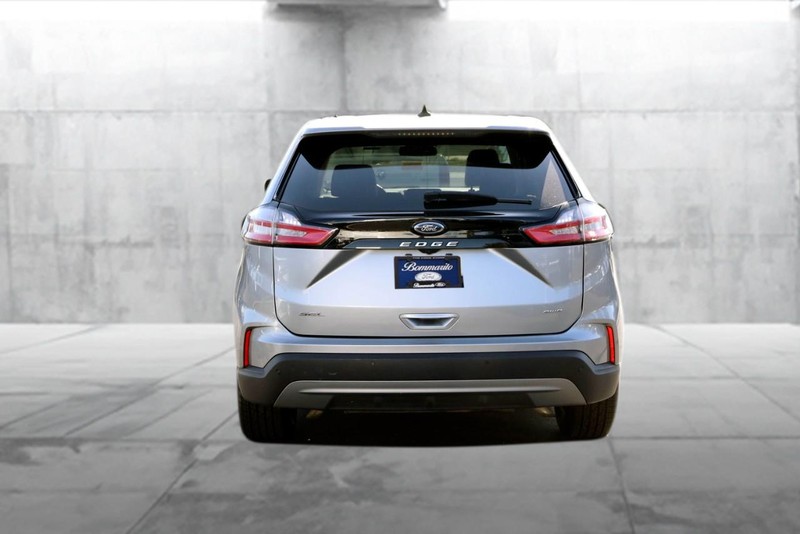 Ford Edge Vehicle Image 06