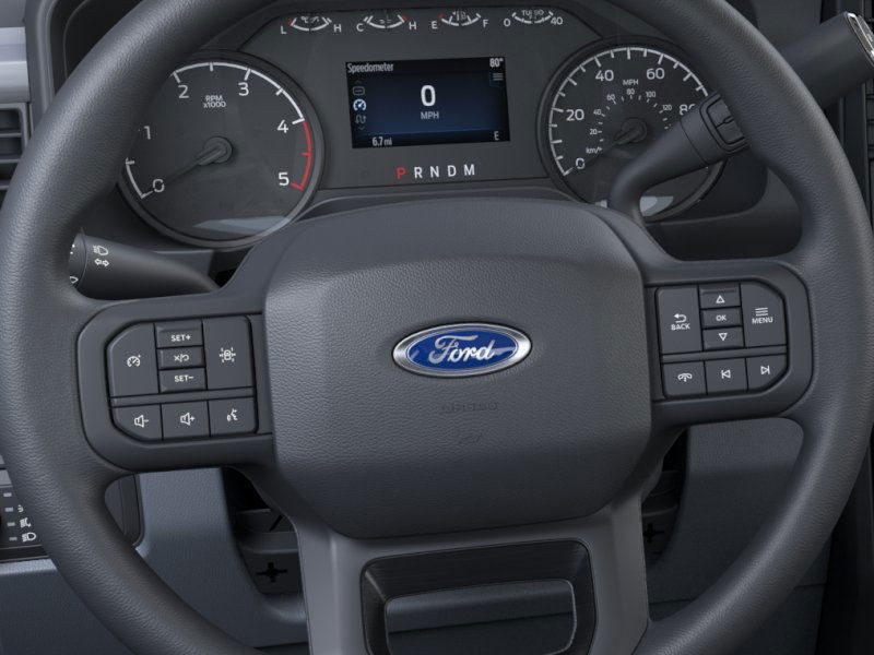 Ford Super Duty F-550 DRW Vehicle Image 12
