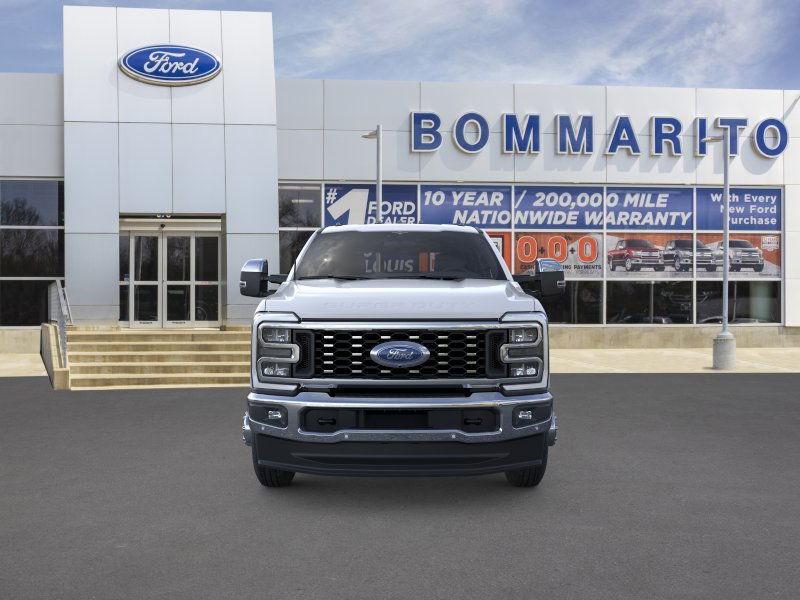 Ford Super Duty F-350 DRW Vehicle Full-screen Gallery Image 6