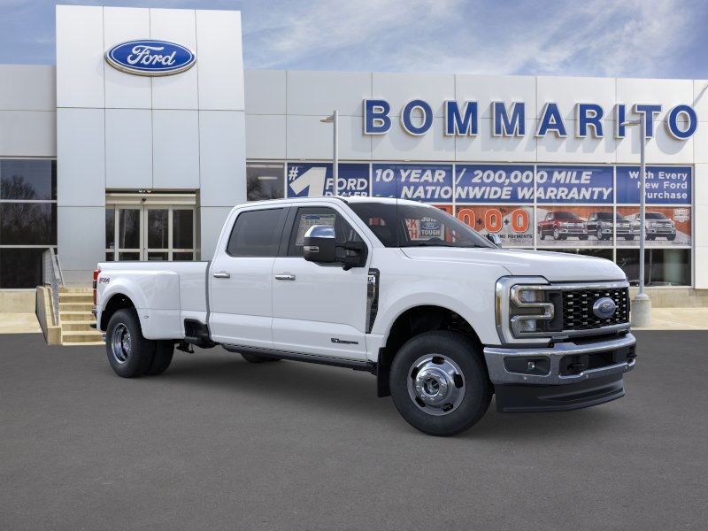 Ford Super Duty F-350 DRW Vehicle Full-screen Gallery Image 7