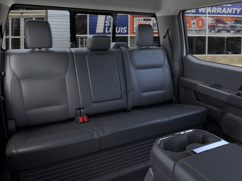 Ford Super Duty F-350 DRW Vehicle Full-screen Gallery Image 11