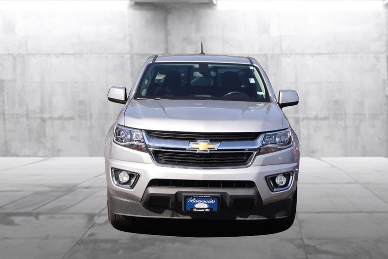 Chevrolet Colorado Vehicle Full-screen Gallery Image 04