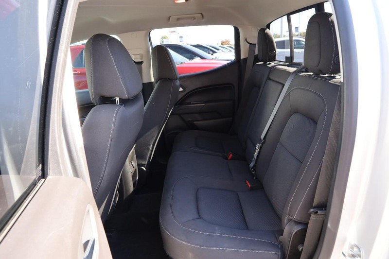 Chevrolet Colorado Vehicle Full-screen Gallery Image 09