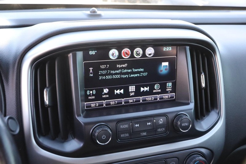 Chevrolet Colorado Vehicle Full-screen Gallery Image 14