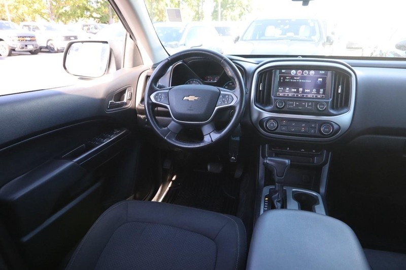 Chevrolet Colorado Vehicle Full-screen Gallery Image 19