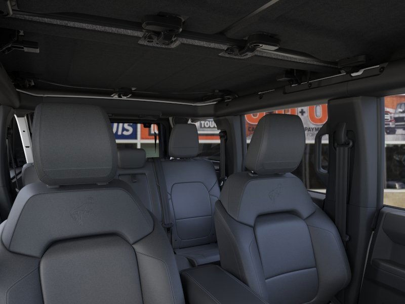 Ford Bronco Vehicle Image 12