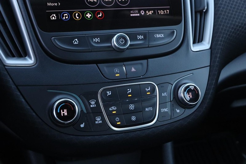 Chevrolet Malibu Vehicle Image 17