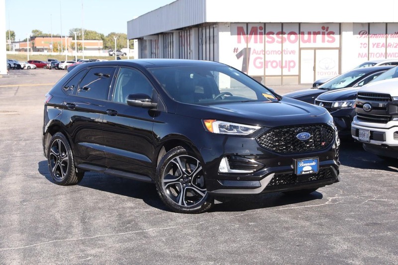 Ford Edge Vehicle Image 02