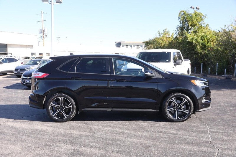 Ford Edge Vehicle Image 05