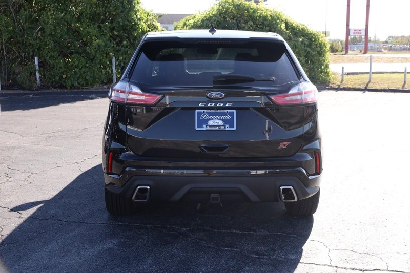Ford Edge Vehicle Image 06