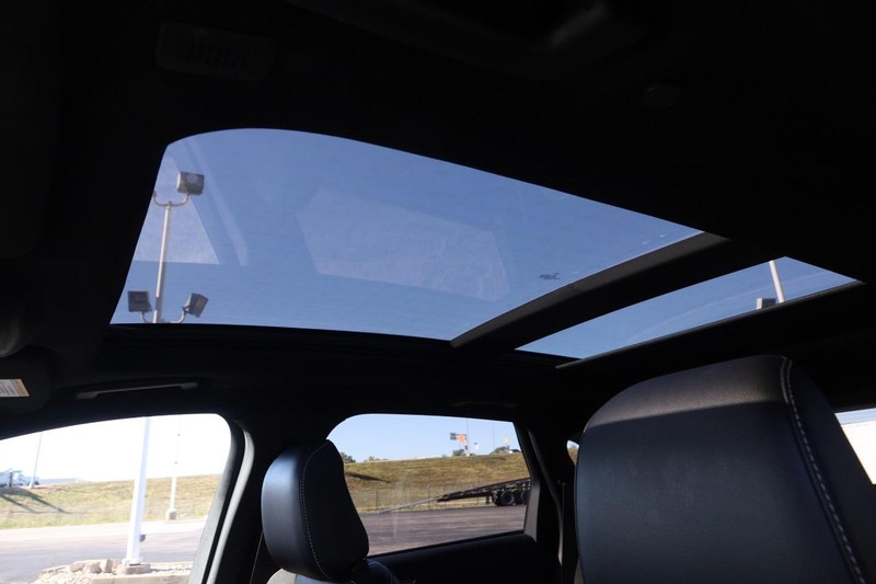 Ford Edge Vehicle Image 09