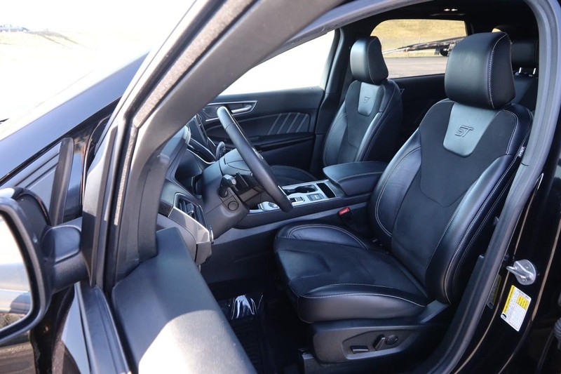 Ford Edge Vehicle Image 10