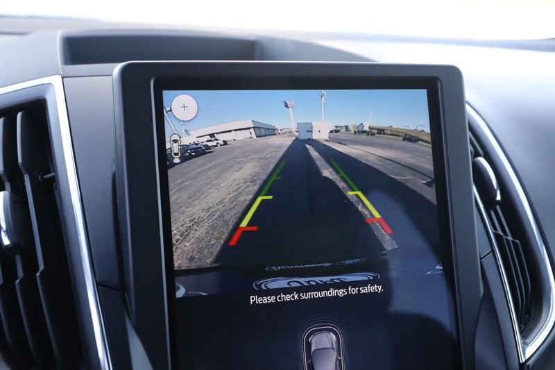 Ford Edge Vehicle Image 18